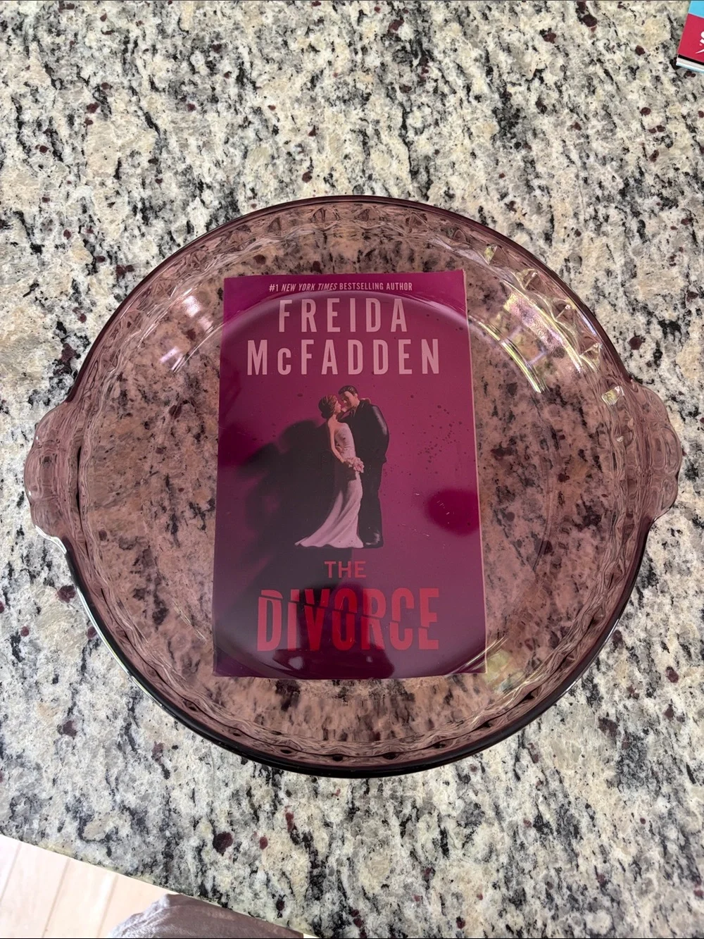 Pyrex euc cranberry